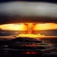 La tensione militare sta raggiungendo rapidamente l’apice a livello mondiale. In particolare fra Iran e Stati Uniti nello stretto di Hormutz, il più importante canale di transito del petrolio nel mondo, mentre Cina e Russia...