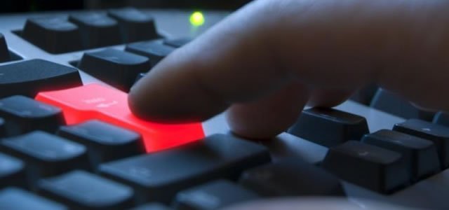 Fu nella primavera del 2007, quando la Russia avviò il primo cyber attacco contro l’Estonia, che il mondo intero entrò ufficialmente nell’era del conflitto cibernetico, il cosiddetto “cyberwarfare“. È in corso da tempo, infatti, una nuova...